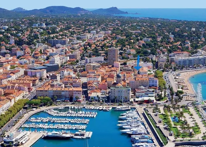 Cocon, Centre St Raphael, A 1min * Saint-Raphaël