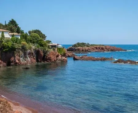 Apartment Cocon, Centre St Raphael, A 1min