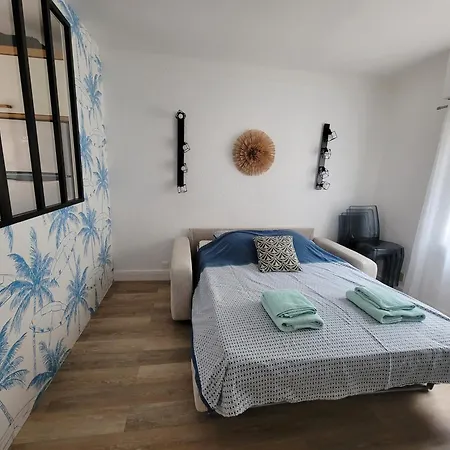 Apartment Cocon, Centre St Raphael, A 1min