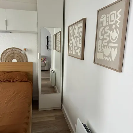 Apartment Cocon, Centre St Raphael, A 1min *
